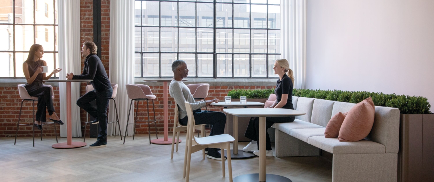 Audience-Cafe-Tables_Clique-Bench_Arne-Chair_Loria-Stool_01_models_medium